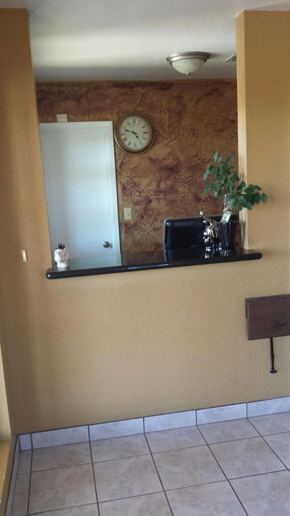 Sona Inn Dilley Extérieur photo